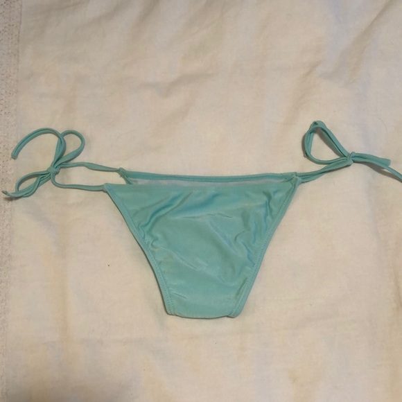 Swim suit bottom - Picture 3 of 3